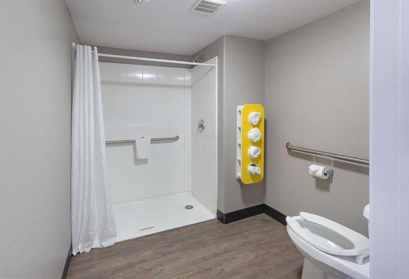 带大床的标准间, Motel 6show Low, Az