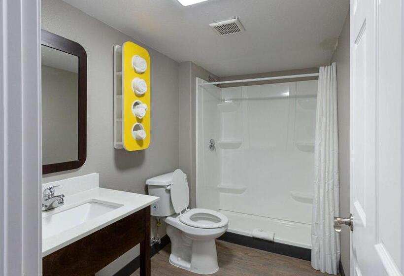 스탠다드 룸 킹사이즈 침대, Motel 6show Low, Az