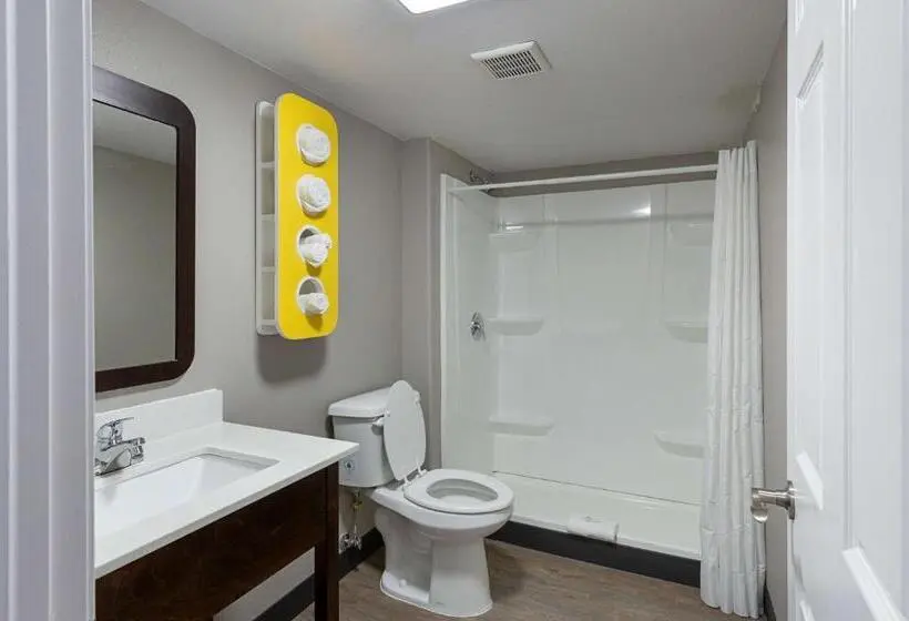 اتاق لوکس با تخت بزرگ, Motel 6show Low, Az