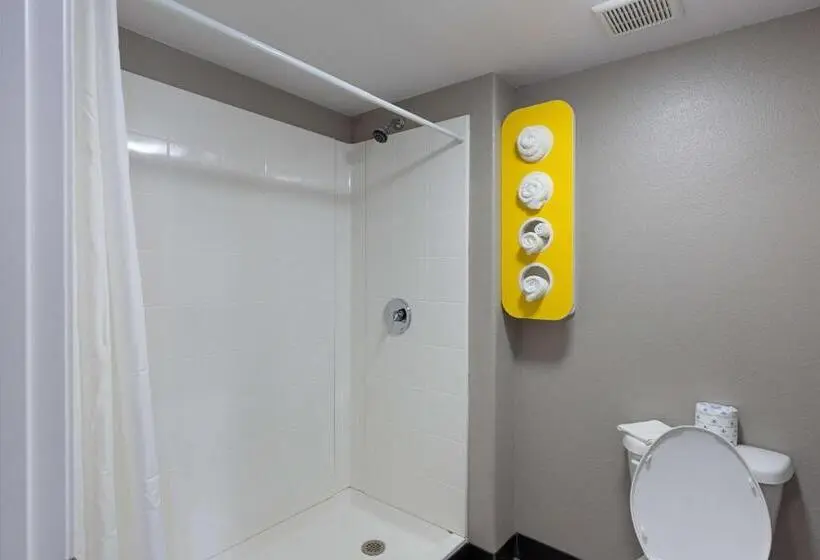 اتاق لوکس, Motel 6show Low, Az