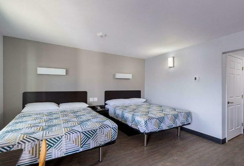 غرفة قياسية لذوى الاحتياجات الخاصة, Motel 6show Low, Az