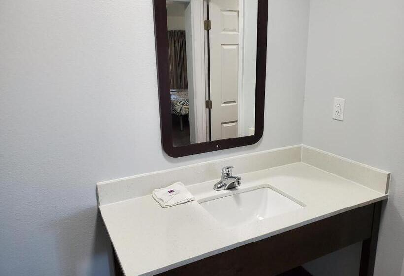 스탠다드 룸 킹사이즈 침대, Motel 6show Low, Az