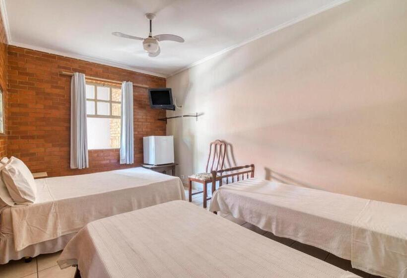 חדר סטנדרט לארבעה, Pousada Danitato E Lavanderia