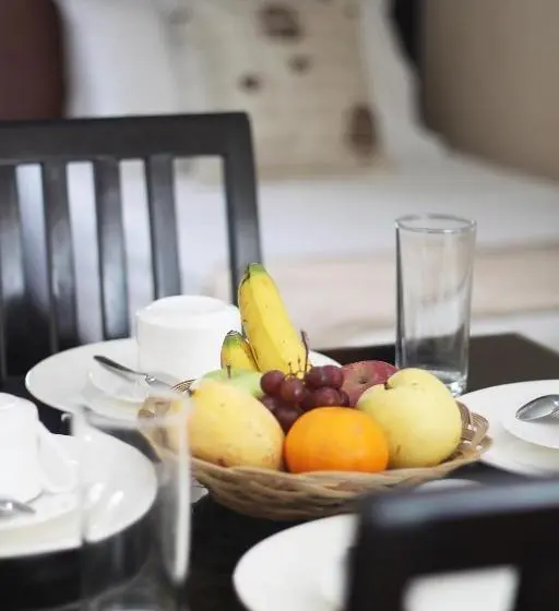 ジュニアスイート, Rosetta Guest House
