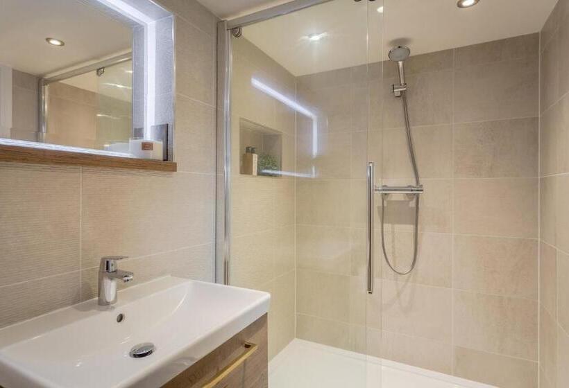 اتاق استاندارد, Heritage Mews Nottingham