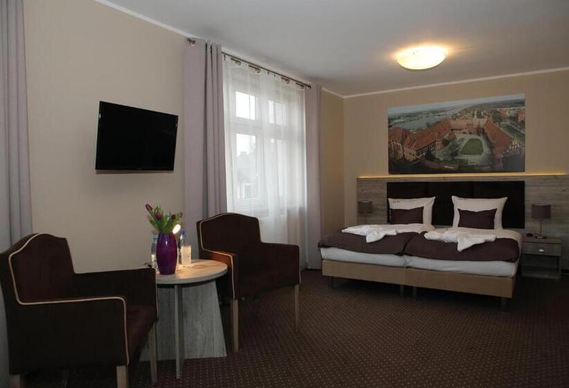 חדר דלוקס, Piast Przy Zamku