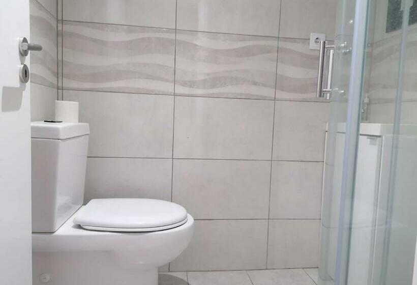 اتاق استاندارد, Chiado Open World Hostel