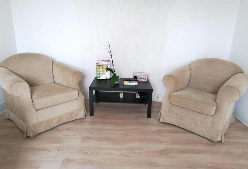 اتاق استاندارد, Chiado Open World Hostel