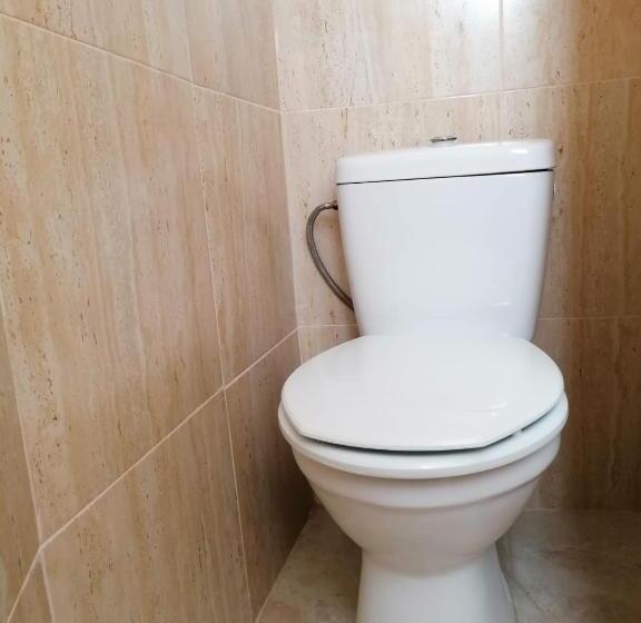 استودیوی استاندارد, Chiado Open World Hostel