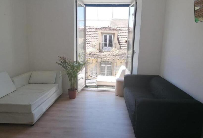 اتاق استاندارد, Chiado Open World Hostel