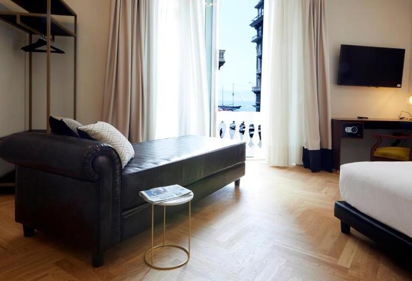 سوییت, Casa Vittoria Napoli Santa Lucia