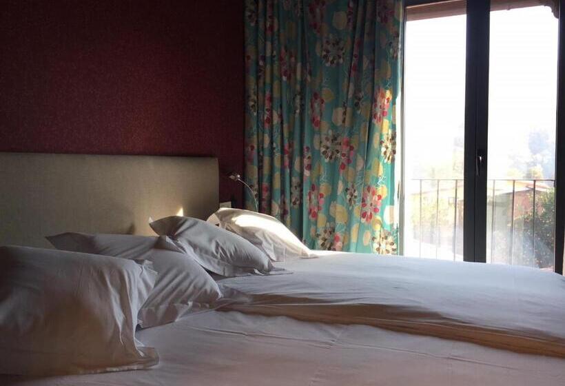 اتاق لوکس, De Aldaca Rural   Only Adults