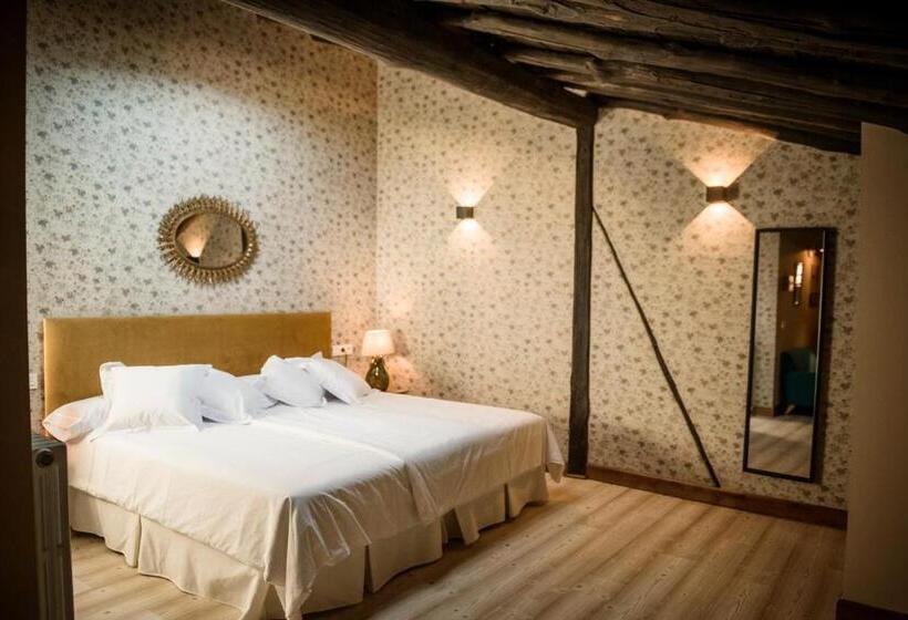 اتاق لوکس, De Aldaca Rural   Only Adults