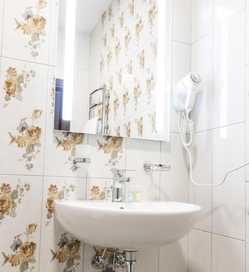 اتاق استاندارد, Mandarin Clubhouse