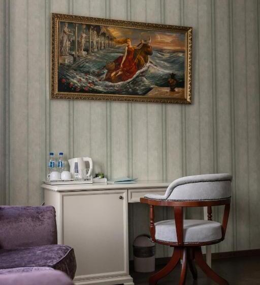 اتاق لوکس, Mandarin Clubhouse