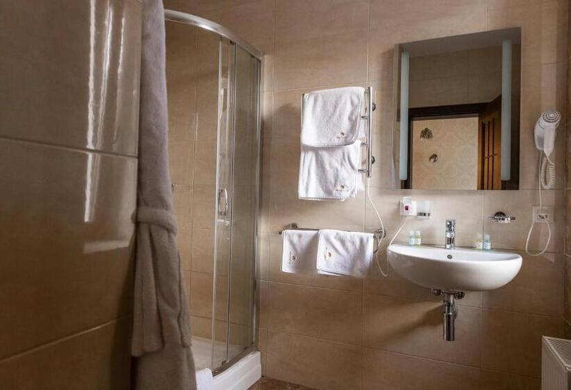 اتاق استاندارد, Mandarin Clubhouse