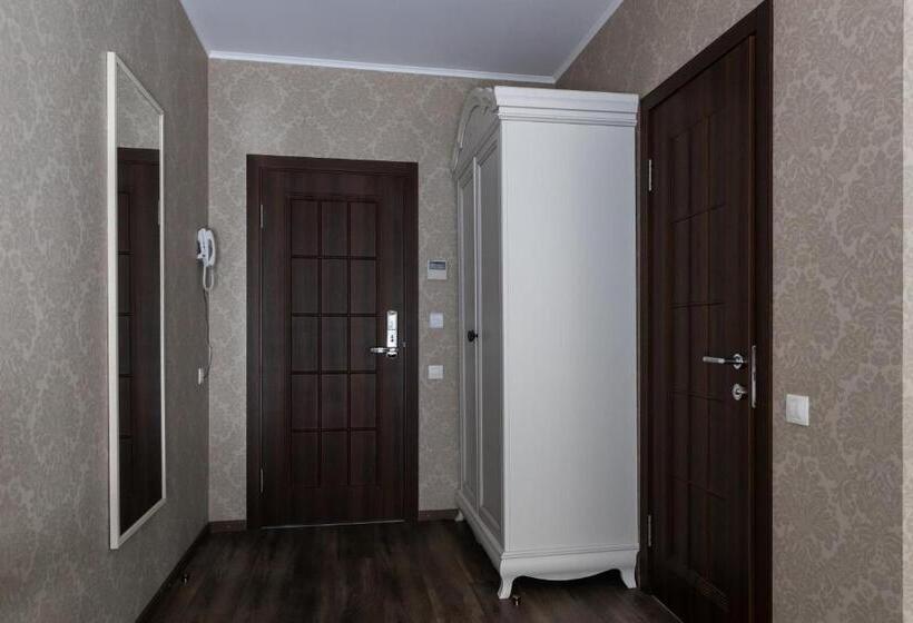 اتاق لوکس, Mandarin Clubhouse