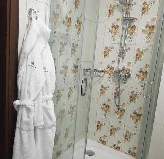 デラックスルーム, Mandarin Clubhouse