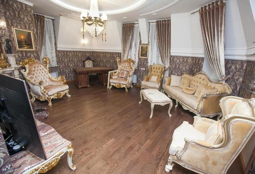 1 Bedroom Penthouse Apartment, Mandarin Clubhouse