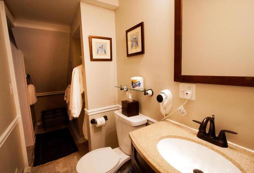 Номер Стандарт, Phineas Swann Inn & Spa