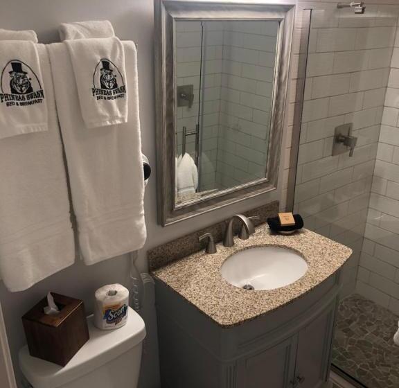 带大床的套房, Phineas Swann Inn & Spa