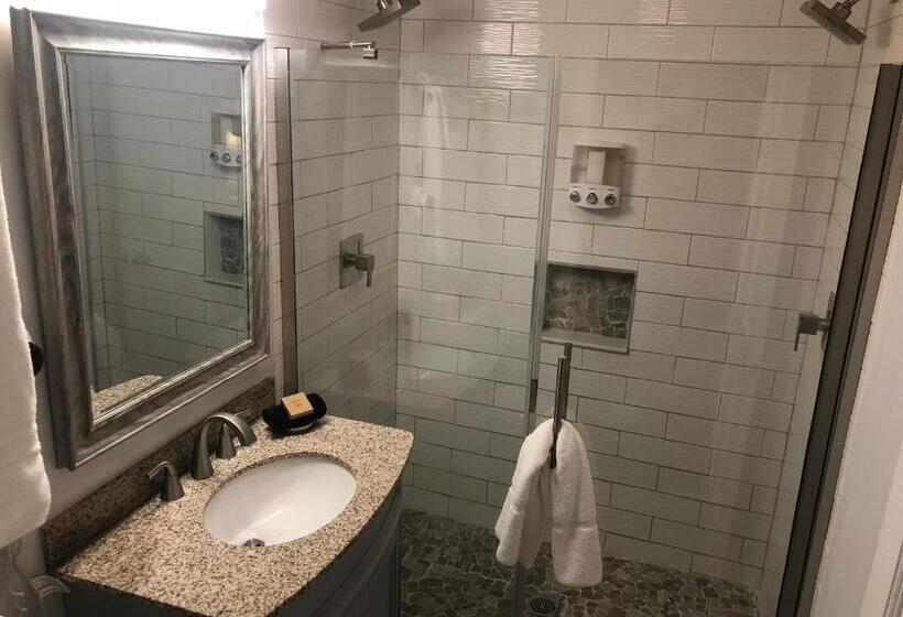 带大床的套房, Phineas Swann Inn & Spa