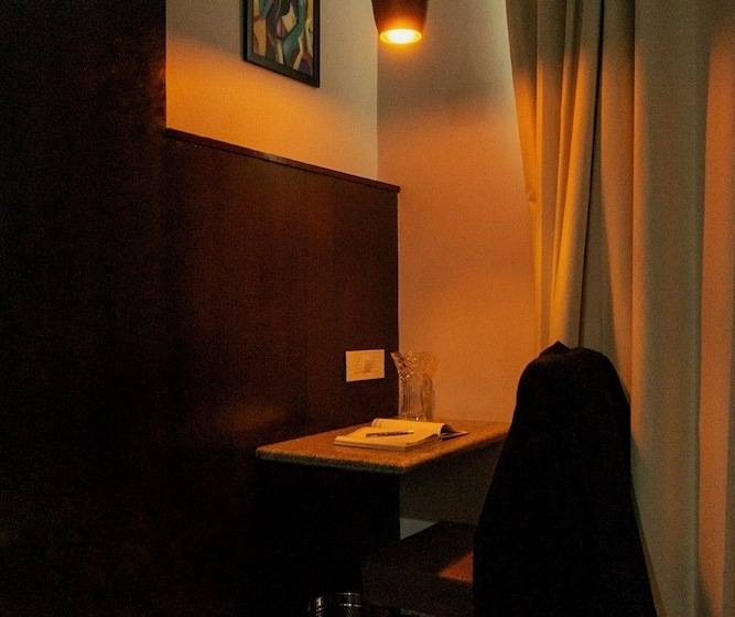 חדר דלוקס, The Raas Mahal