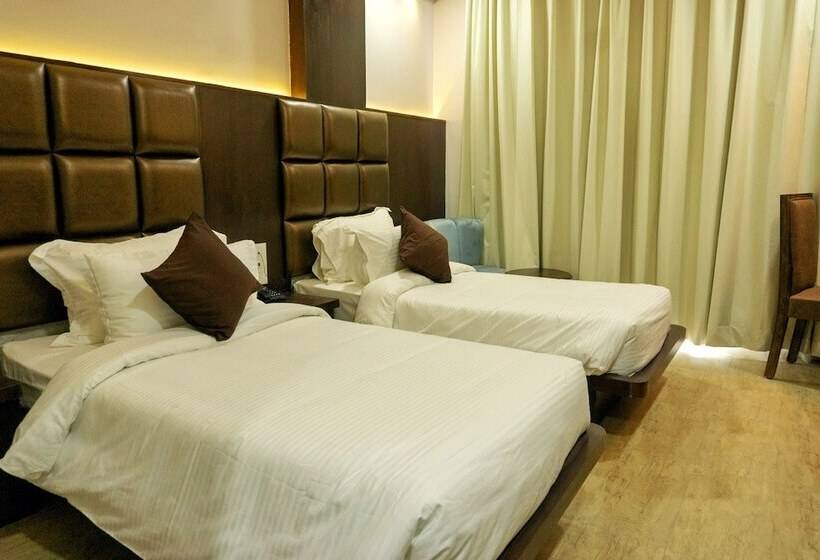 חדר דלוקס, The Raas Mahal