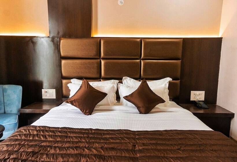 חדר דלוקס, The Raas Mahal