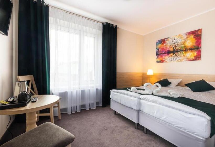 اتاق سوپریور, Astoria Fly Modlin Airport