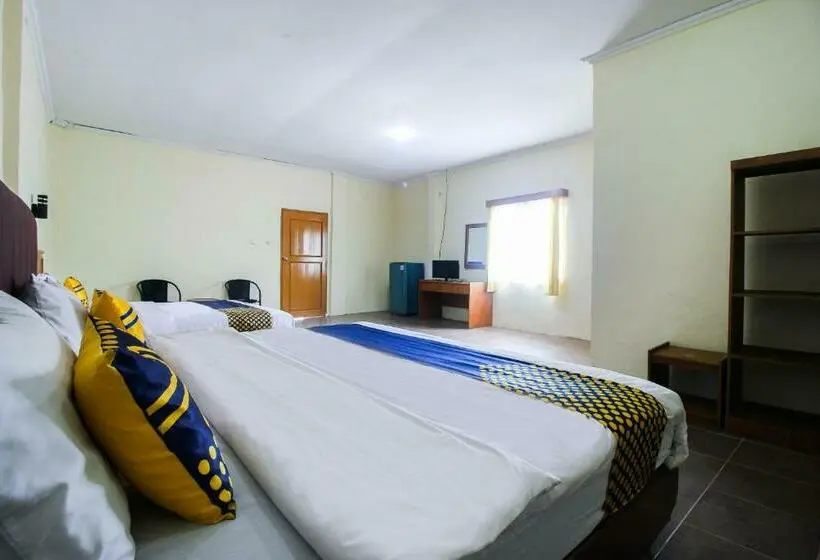 エコノミートリプルルーム, Spot On 2809 Hotel Yasmin