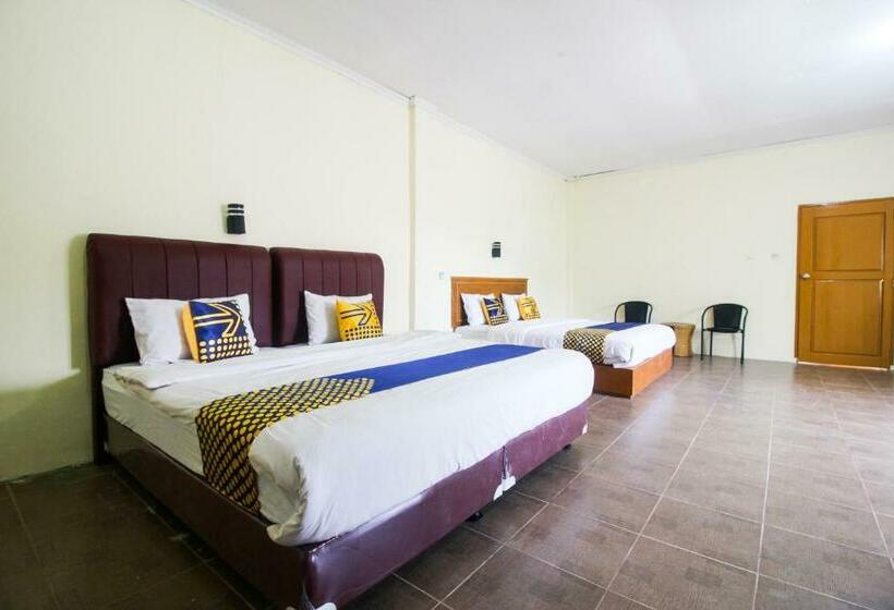 经济型三人房间, Spot On 2809 Hotel Yasmin