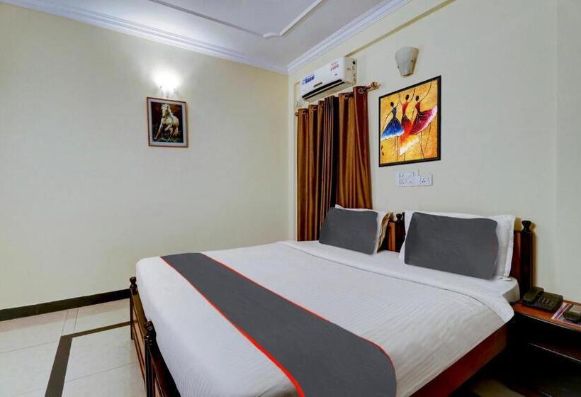 חדר קלאסי לשלושה, Super Collection O Green View Homes Near Nexus