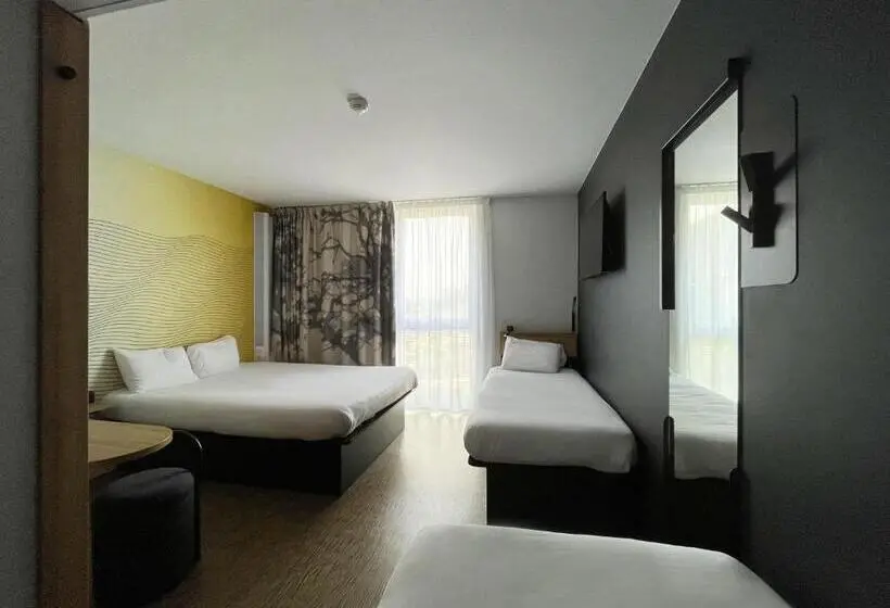 Standard 4 Pers. Værelse, B&b Hotel Compiègne