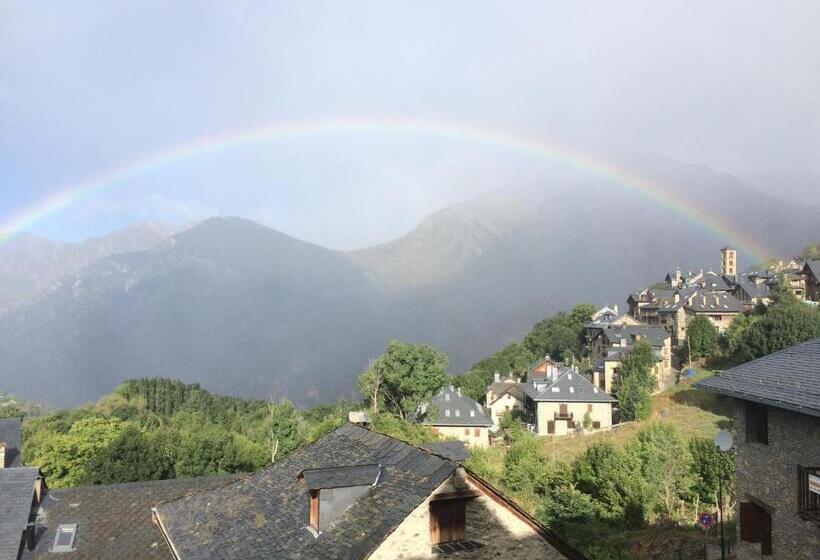 经济房, Hostal Rural Sant Climent