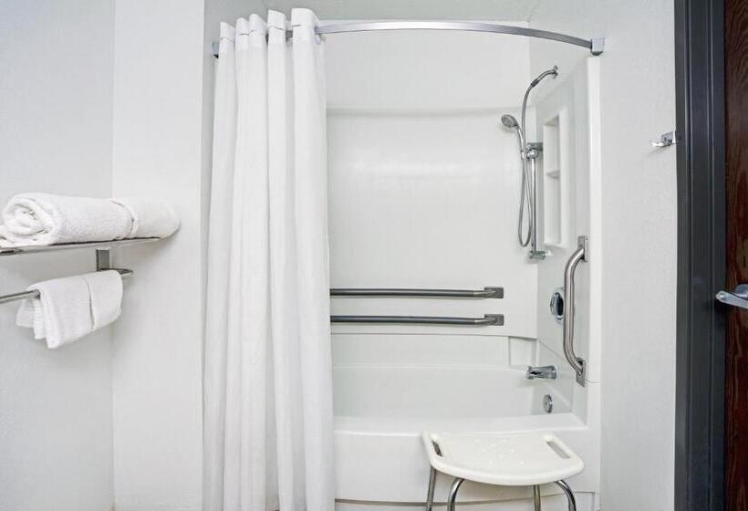 장애인을 위한 스탠다드 룸, Economy 7 Inn Chesapeake  Portsmouth