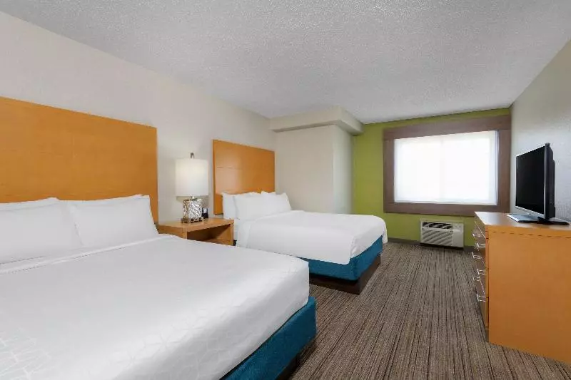身障者適用スイートルーム, Holiday Inn Express & Suites Wheat Ridge Denver West, An Ihg