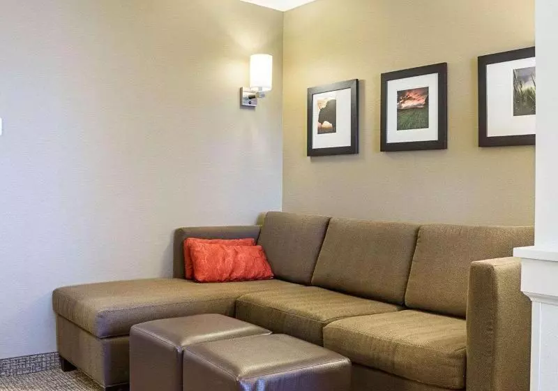 身障者適用スイートルーム, Holiday Inn Express & Suites Wheat Ridge Denver West, An Ihg