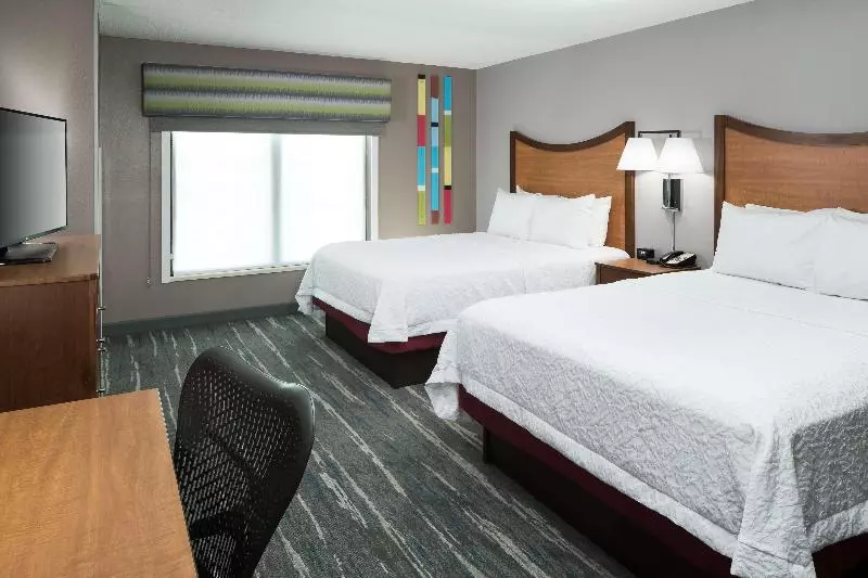 身障者適用キングサイズベッドルーム, Baymont by Wyndham Marion, Oh