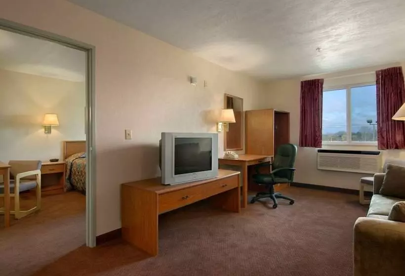 スイート, Super 8 By Wyndham Bellingham Airport/ferndale