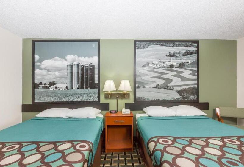 ２ダブルベッドのスタンダードルーム, Super 8 By Wyndham Osceola Ia