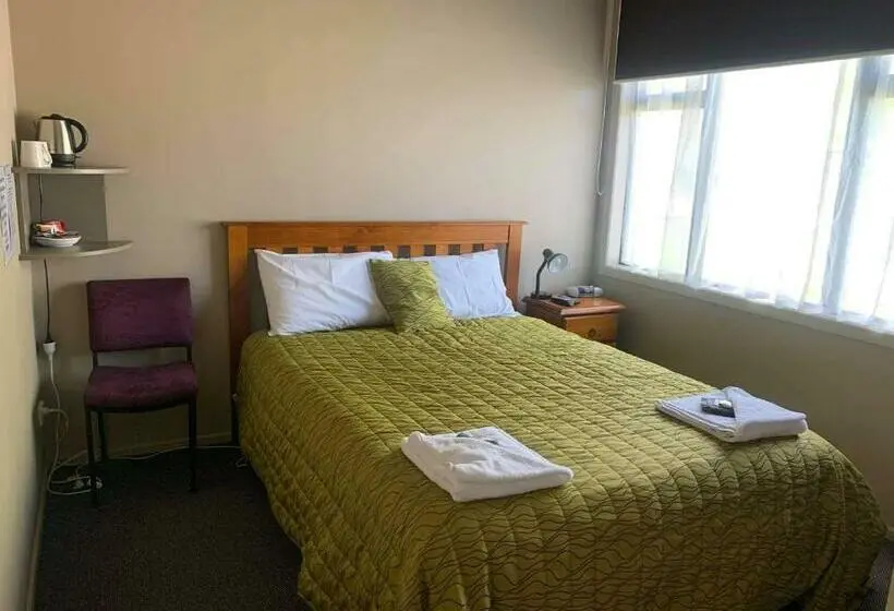 Estudio Estàndard, Catlins Inn