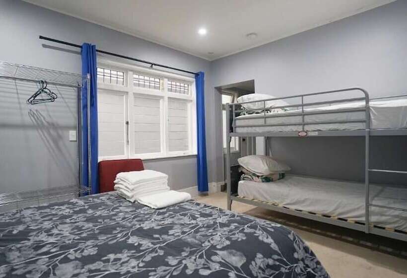 家庭间, Kiwi As Guest House