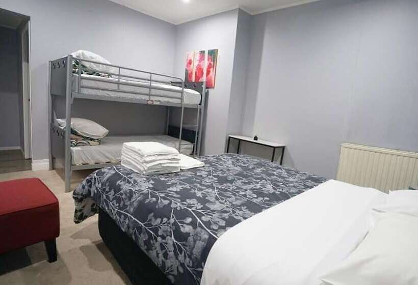 家庭间, Kiwi As Guest House