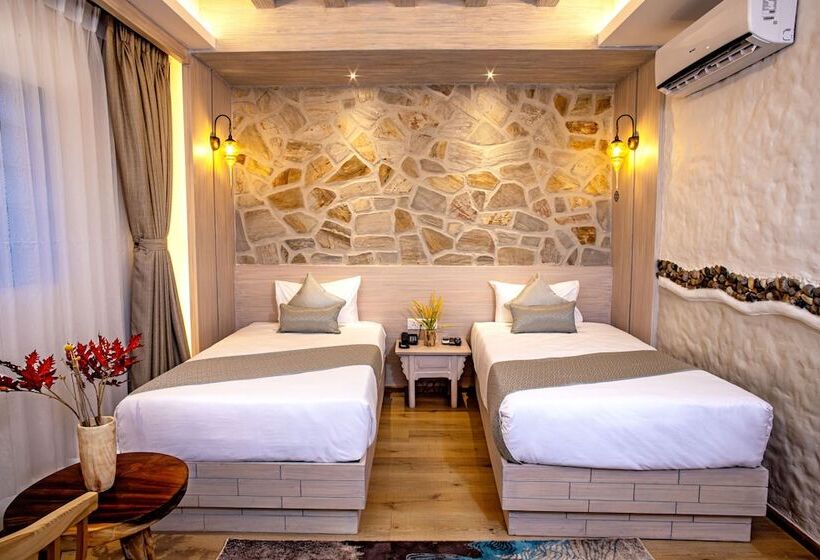 اتاق لوکس, Arushi Boutique