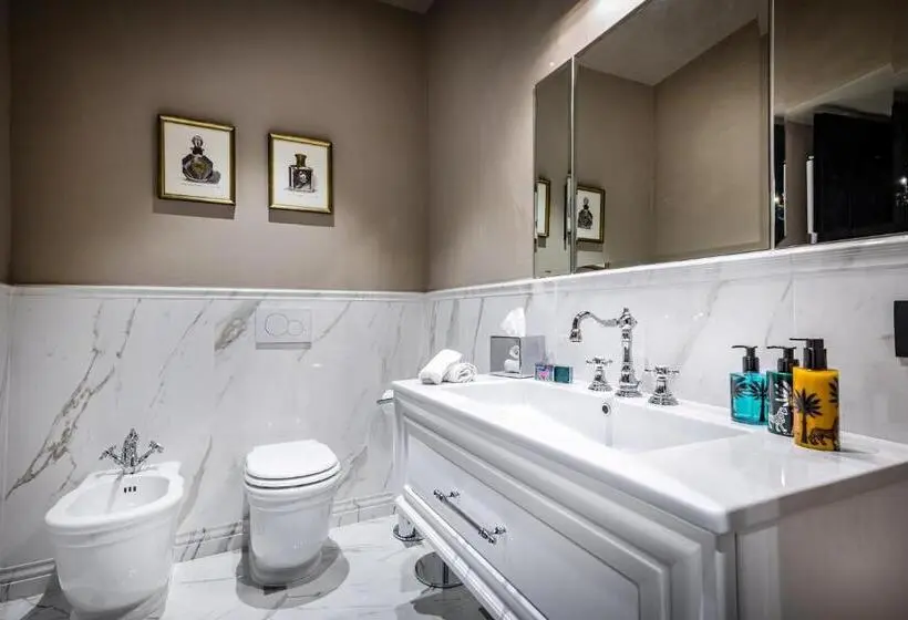 سوئیت با تخت بزرگ, Palazzo Bianca Cappello Residenza D Epoca