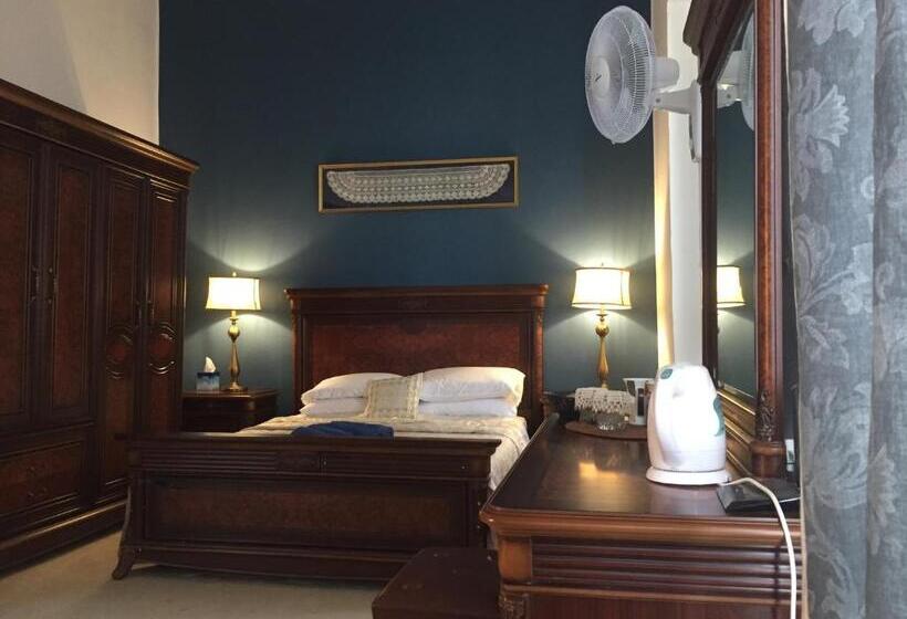 سوییت جونیور با بالکن, Santa Marija House