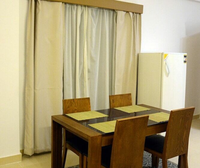 کلبه ییلاقی, Marina View Residence