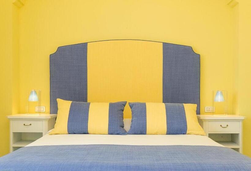 سوئیت با بالکن, Villa Eliana