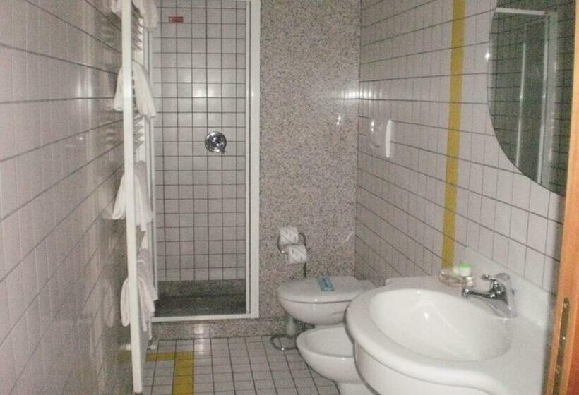 스탠다드 싱글 룸, Serenella